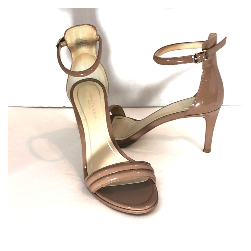 Kenneth Cole Nude patent sandals